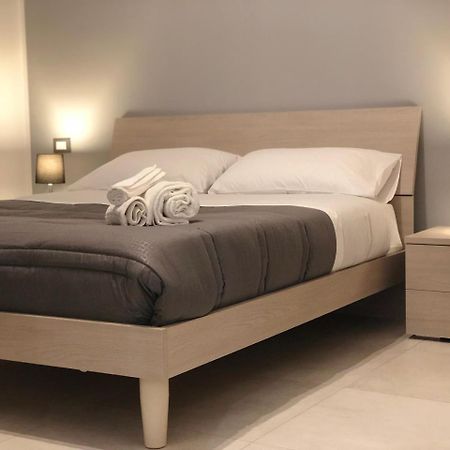 Stabile139 Bed and Breakfast Palermo Buitenkant foto