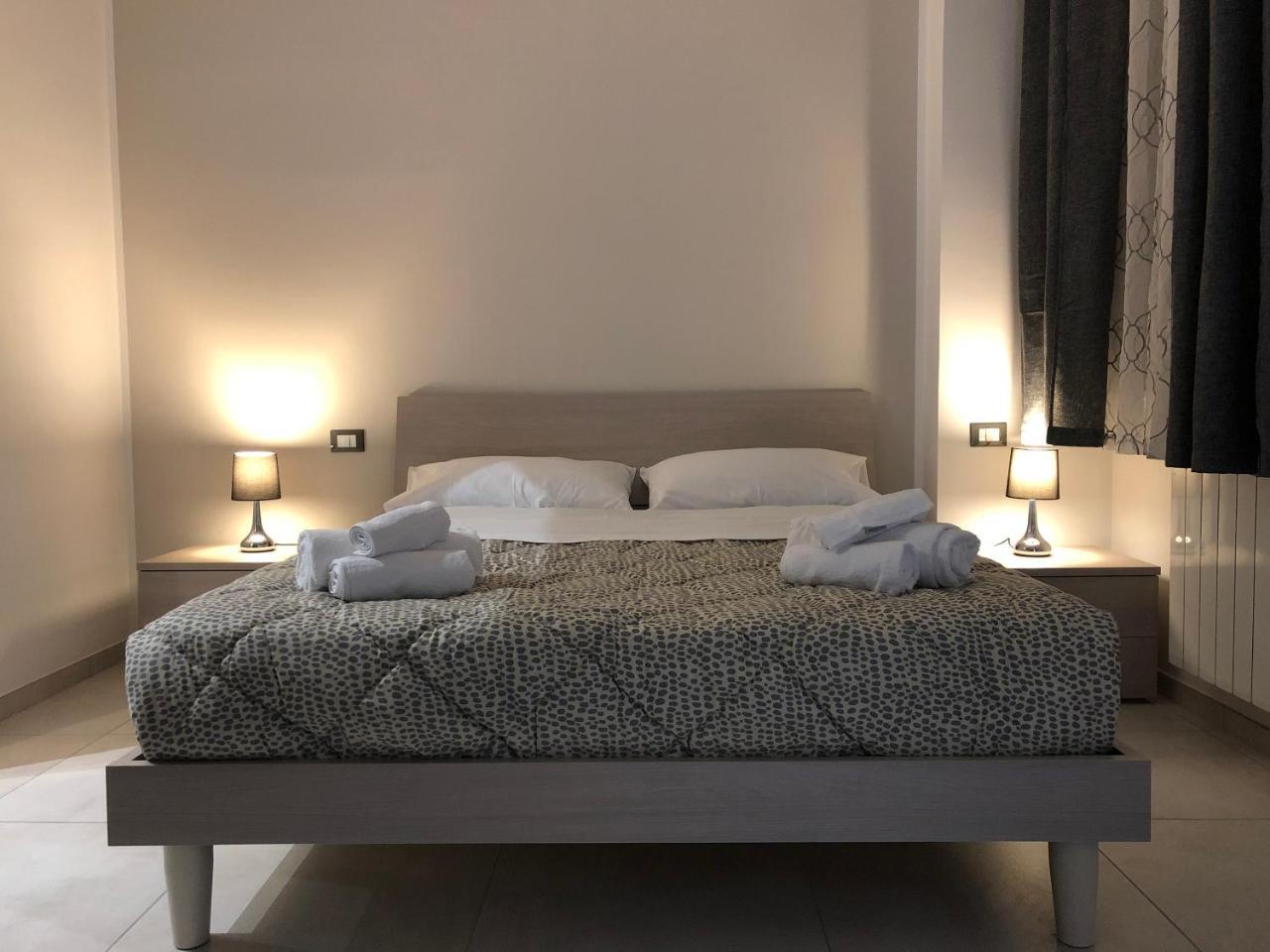 Stabile139 Bed and Breakfast Palermo Buitenkant foto