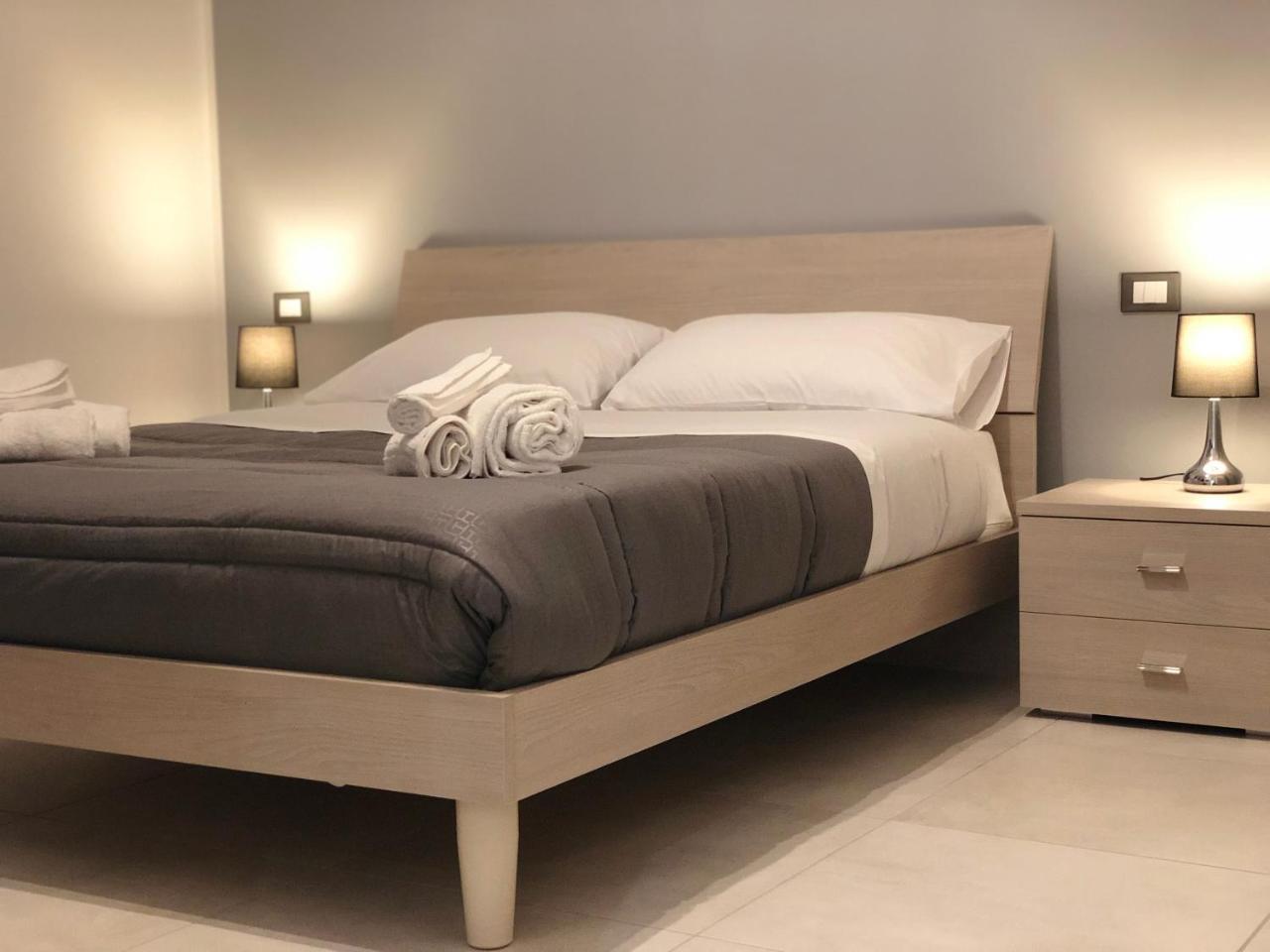 Stabile139 Bed and Breakfast Palermo Buitenkant foto